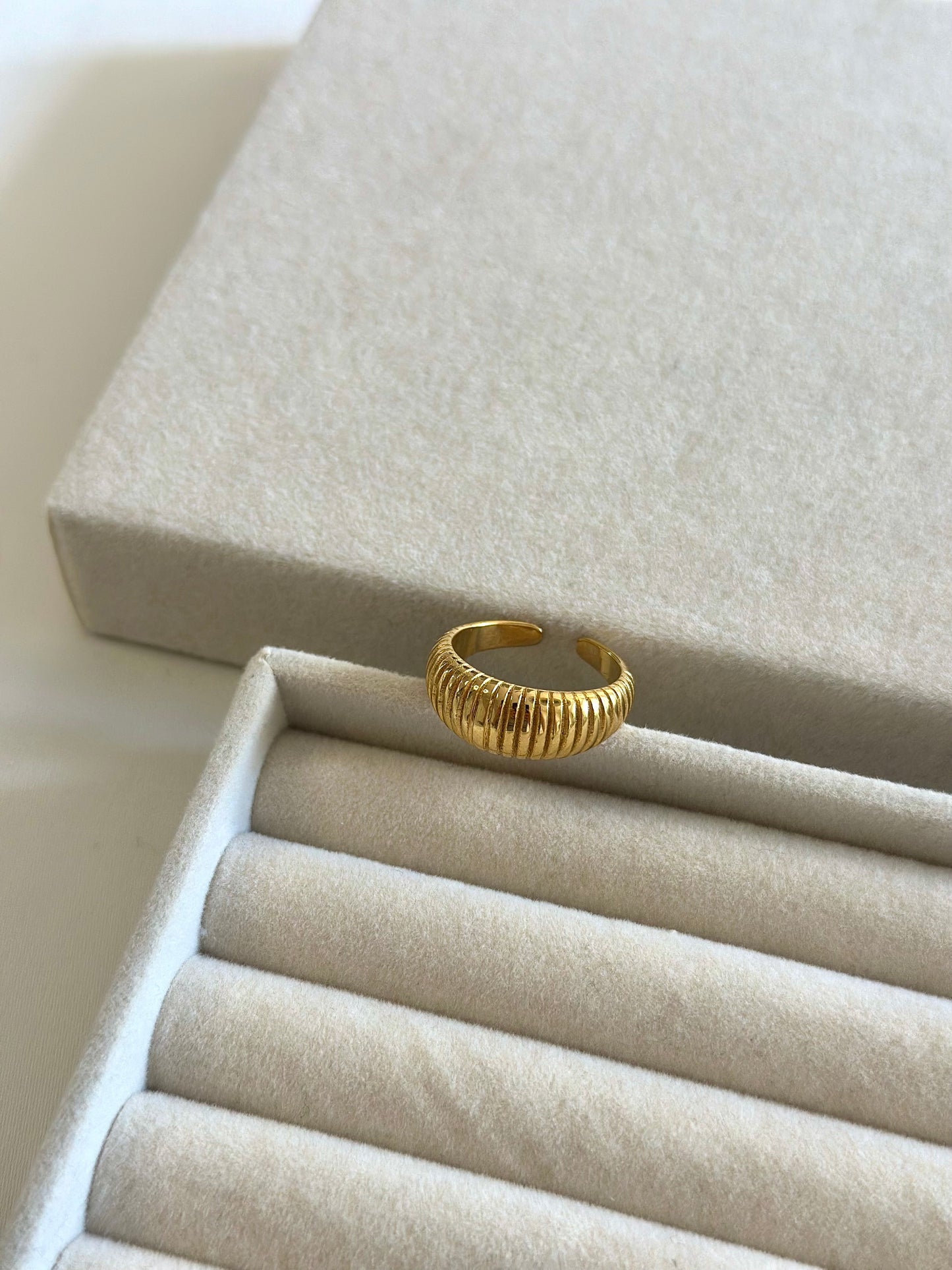 MYNTHE RING