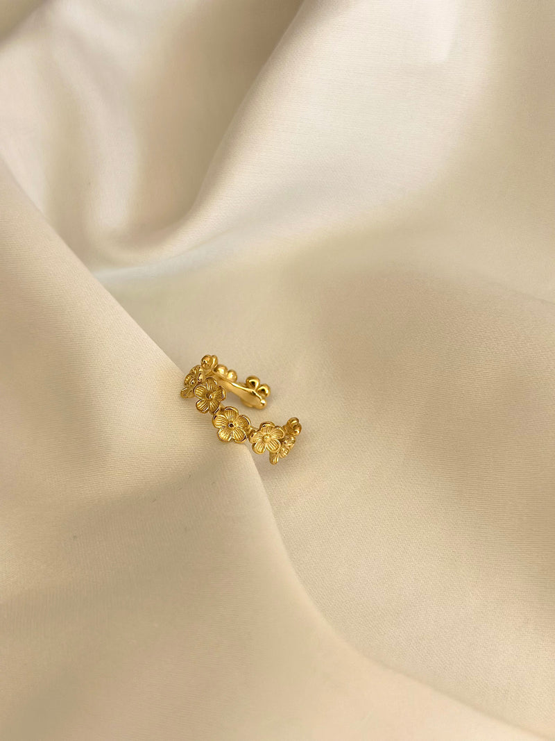 VERA RING