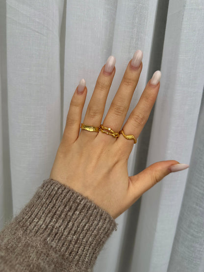 LUNA RING